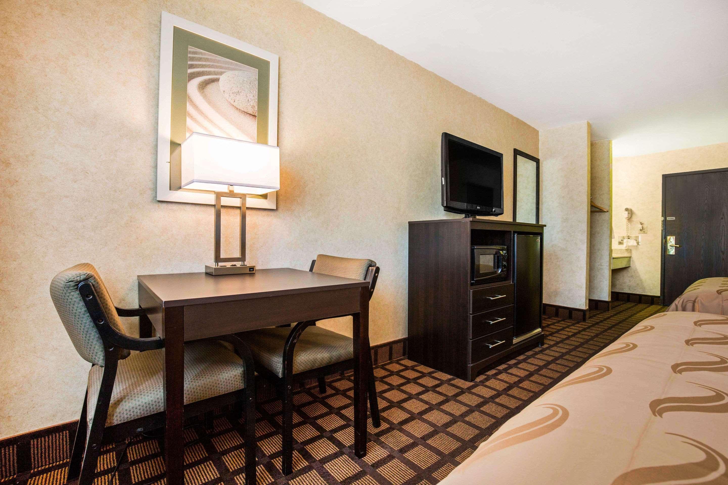 Quality Inn Monee I-57 Εξωτερικό φωτογραφία